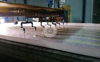 <b>澆注機</b>